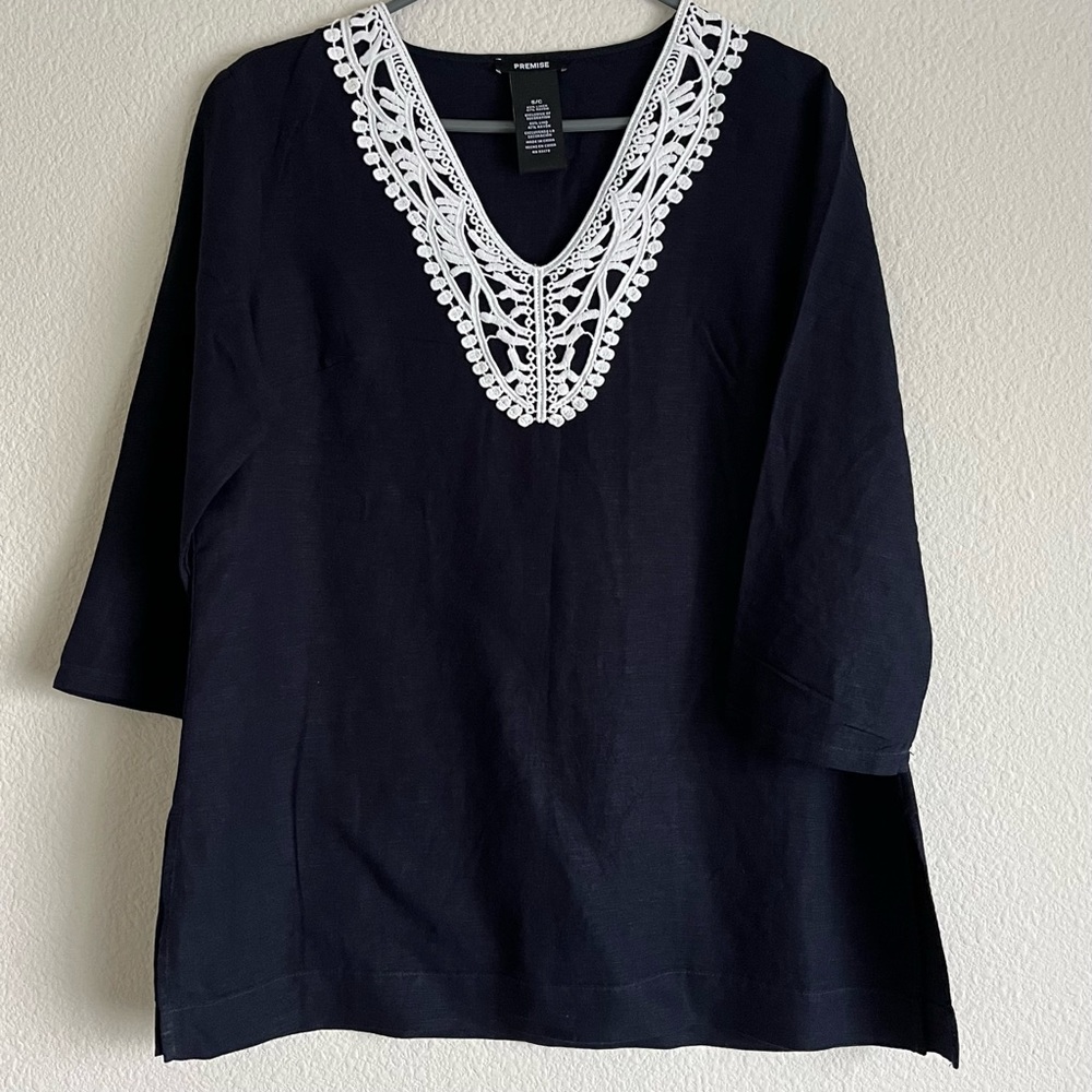 Premise Black Tunic size small